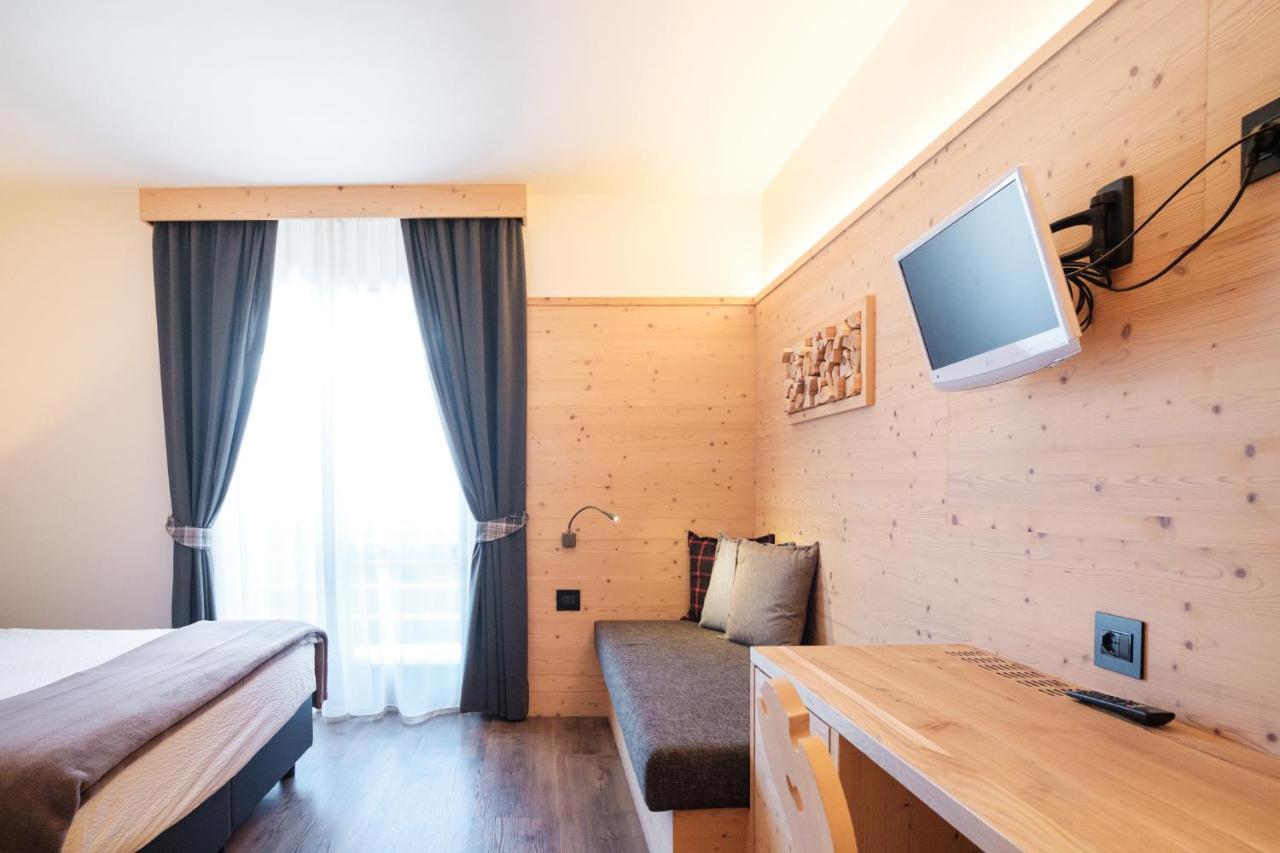 Hotel Piccola Baita Molveno Εξωτερικό φωτογραφία